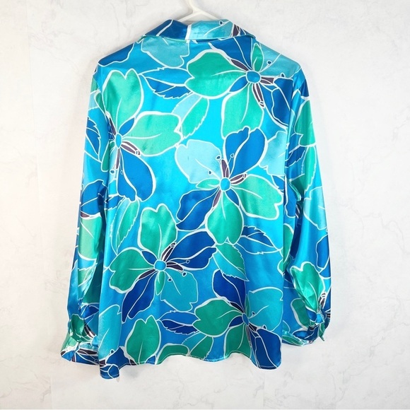 [Shein] Allover Floral Print Satin Button Down - Picture 3 of 3